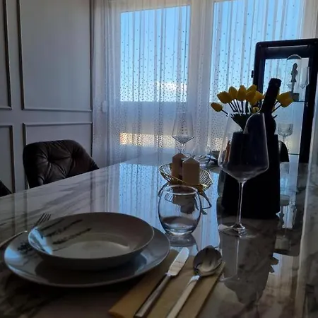 Luxe Apartment Split